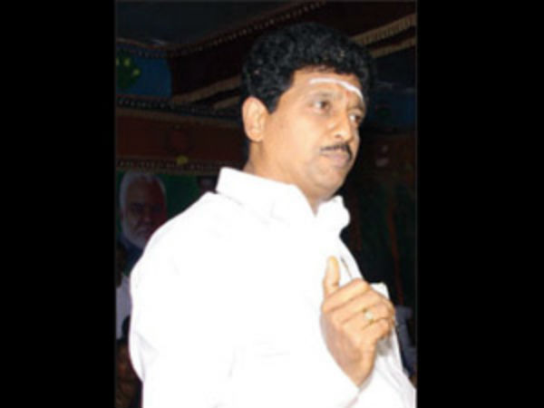 திவாகரன்