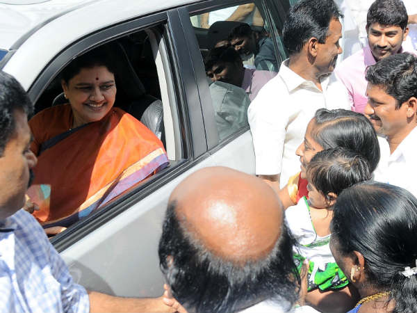 தன்மானமே இல்லையா