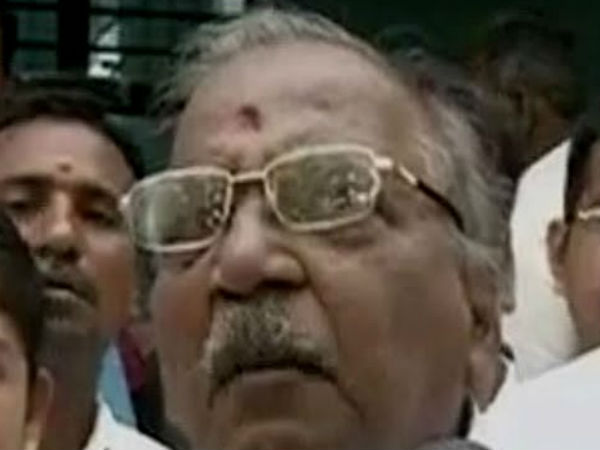 பொதுச்செயலாளராக நீடிக்க தகுதியில்லை 