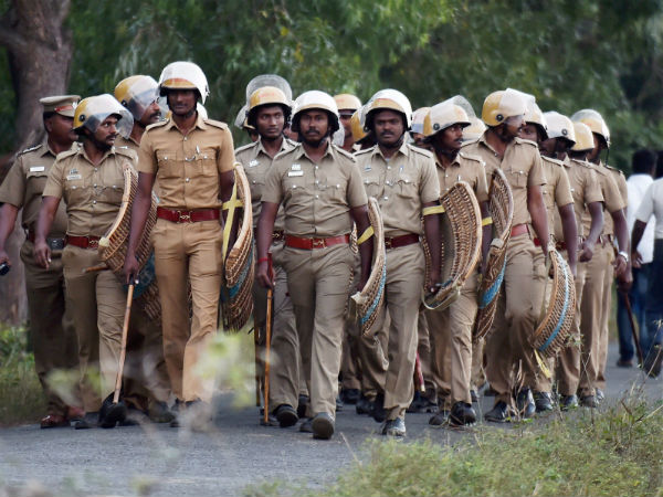 போலீசார் குவிப்பு 