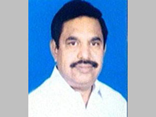 அரசியலில் பழனிச்சாமி 