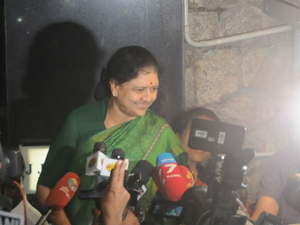 சசிகலாவின் வலது கரமான தினகரன்