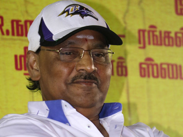 பொதுக்குழுவை கூட்டியிருக்க வேண்டும்