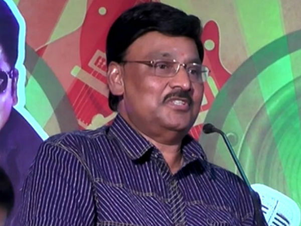 அதிமுக பிளவுக்கு காரணம் யார்?