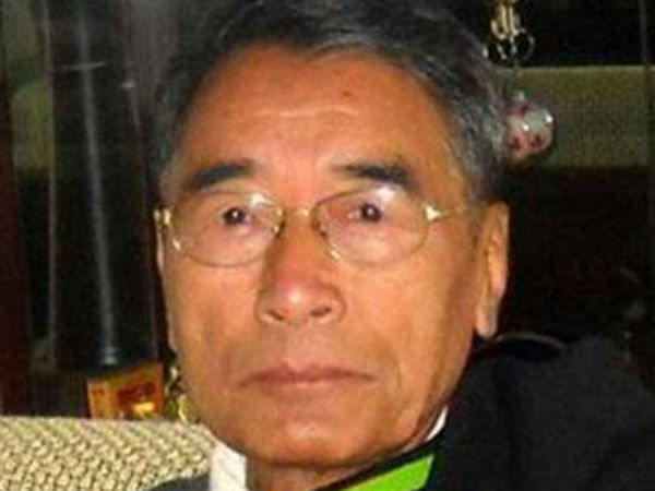  உரிமை கோரினார் 