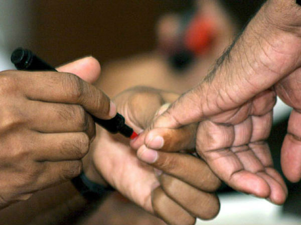 தனியாக போட்டி