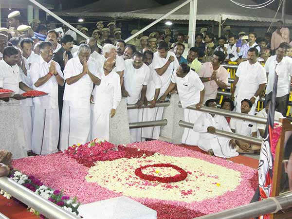 We will remove the Sasikala family from ruling in Tamailnadu : OPS