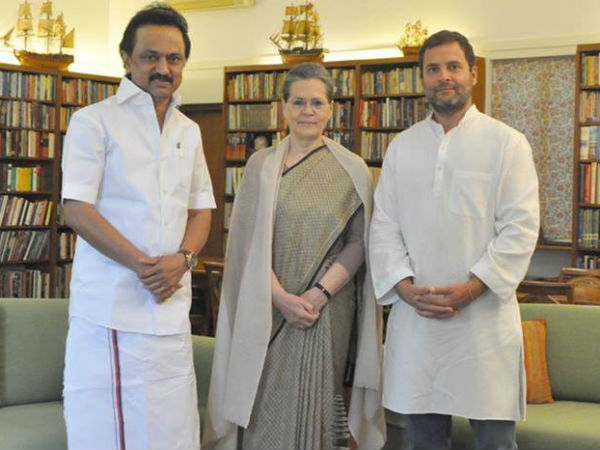 M.K. Stalin meets Sonia in Delhi