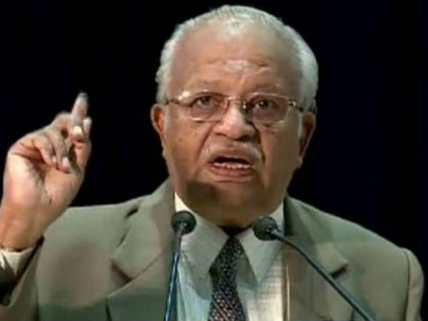 CM O.Paneerselvam can withdraw his resignation letter: judge Vallinayagam CM O.Paneerselvam can withdraw his resignation letter: judge Vallinayagam