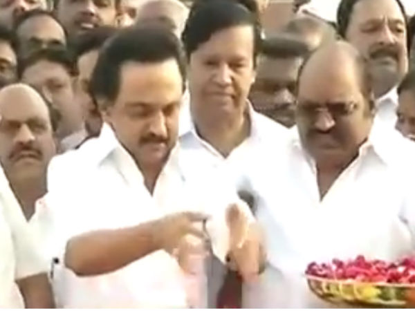 தமிழ்-தமிழர் நலனை திமுக காக்கும்