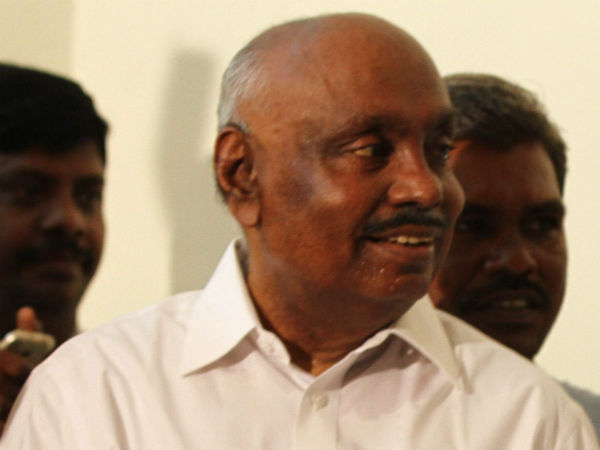 எப்போது மருத்துவமனையில் சேர்க்கப்பட்டார்?