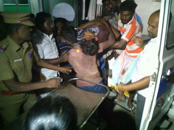 இரவு 9 மணிக்கு வந்தனர்