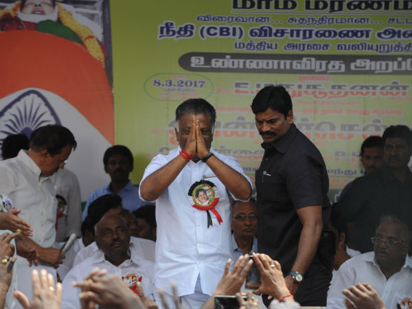 சசி பிடியிலிருந்து ஆட்சியை மீட்போம்