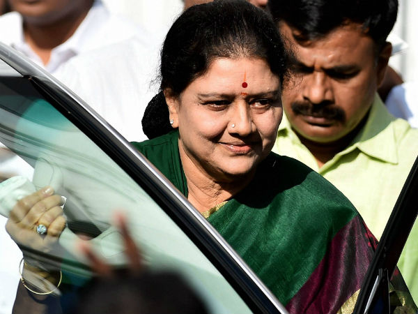 சொத்துகள் குவிப்பு 