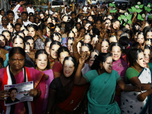 நாலாபுறமும் சிதறும் வாக்குகள்