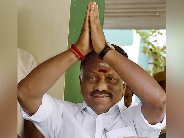 ஓபிஎஸ் வீட்டில் ஆலோசனை