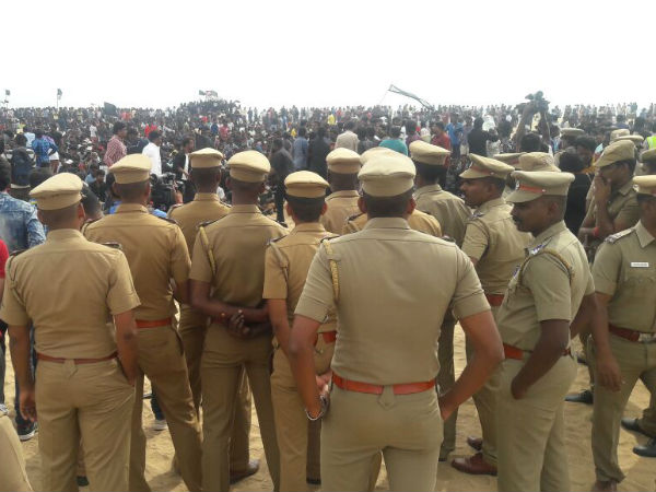 காவல்துறை தாக்குதல்