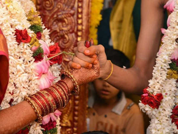 என்ஆர்ஐ இளைஞர்கள்