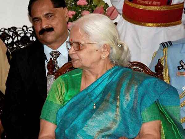 ஆளுநர் முடிவு