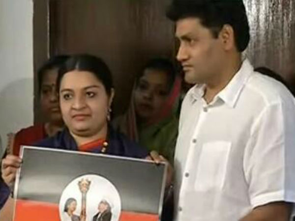 அரசியல் வாரிசு...