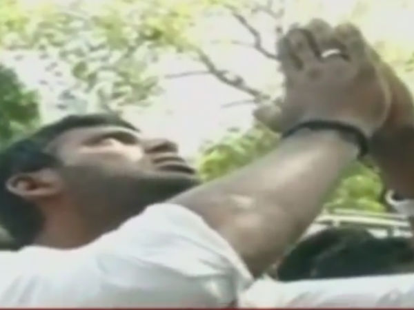 அரசு தலையிட வேண்டும் 