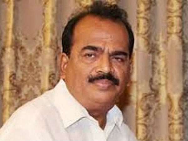 ஓபிஎஸ் அம்பள குடுக்கை- எடப்பாடி அப்பாவி