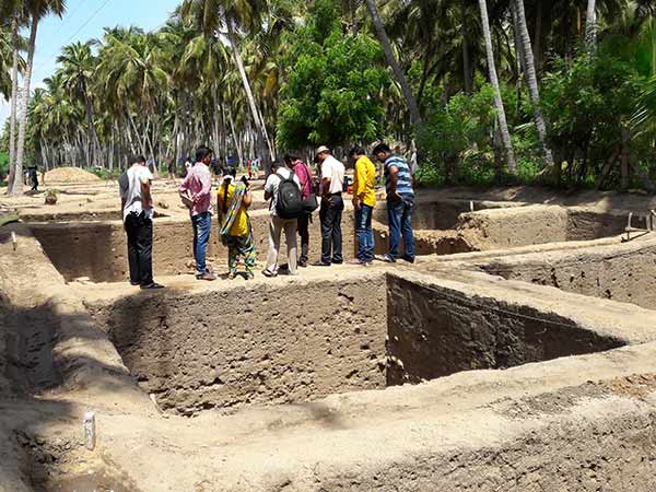 பணி நிறுத்தம் பணி நிறுத்தம்