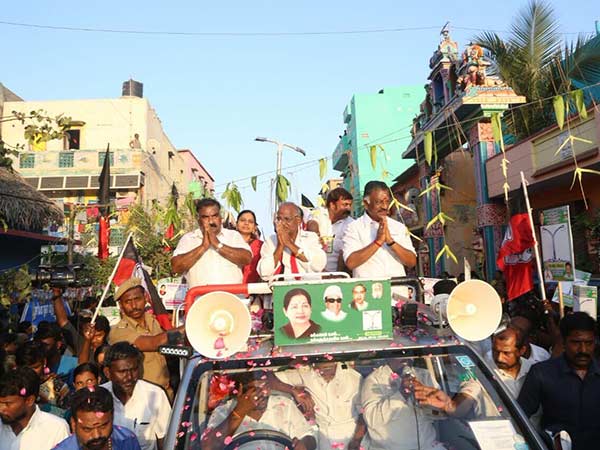 களைகட்டும் பிரச்சாரம்