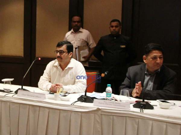 கூட்டத்தில் பங்கேற்பு 