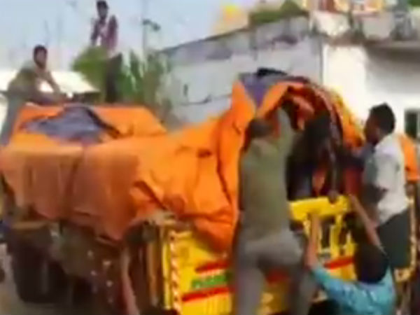 Shocking: Tamilians tortured by the Andhra police 