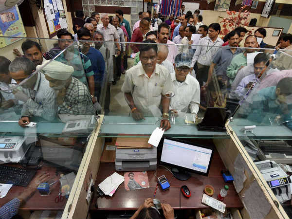 Remain open on all days till April 1: RBI tells banks Remain open on all days till April 1: RBI tells banks