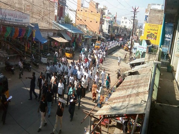 Public clean up to Seiyyar river at Chengam Public clean up to Seiyyar river at Chengam