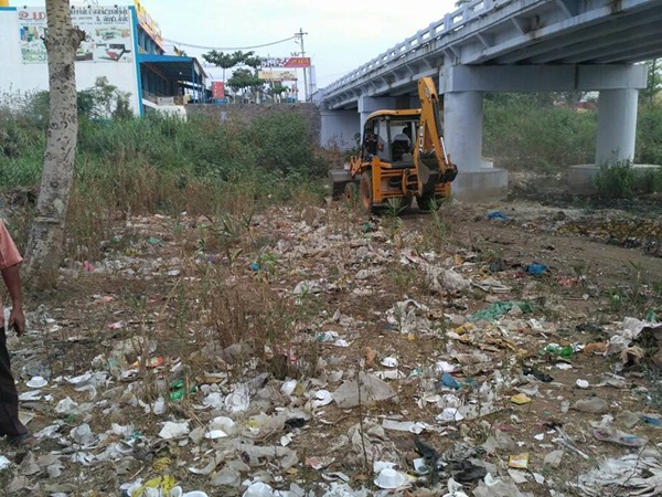 Public clean up to Seiyyar river at Chengam Public clean up to Seiyyar river at Chengam