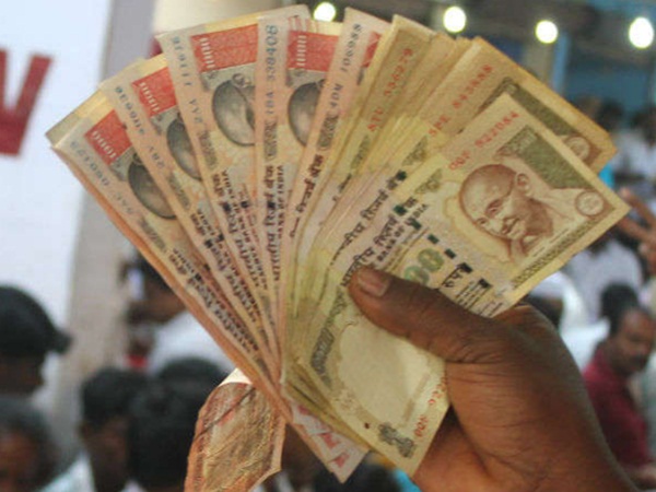 A man deposited Rs 246 crore in a branch of the Indian Overseas Bank A man deposited Rs 246 crore in a branch of the Indian Overseas Bank