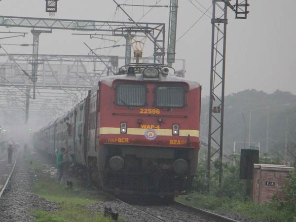 போலீஸில் புகார்