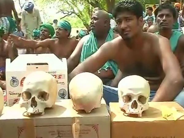 பாதி மீசை 