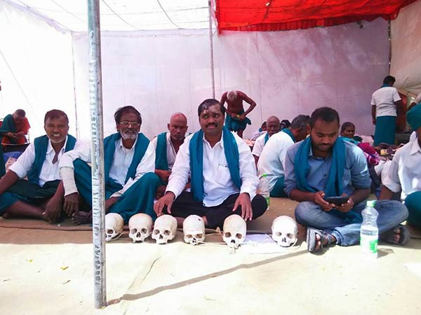 கடன் தள்ளுபடி