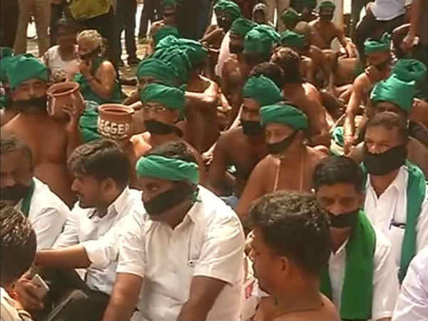 முக்காடு போட்டு