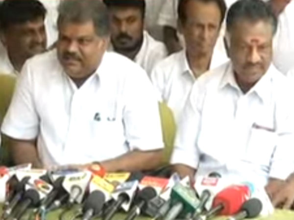 கூட்டணிப் பேச்சுவார்த்தை 