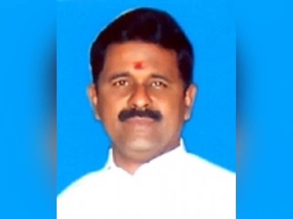 விசாரணை வளையத்தில் அமைச்சர்கள்