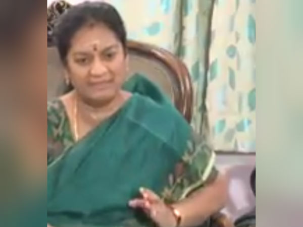 அதிமுகவின் தலைமை 