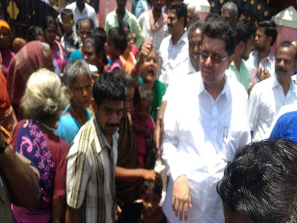 tasmac store oppose mla siege public protest in senkottai 