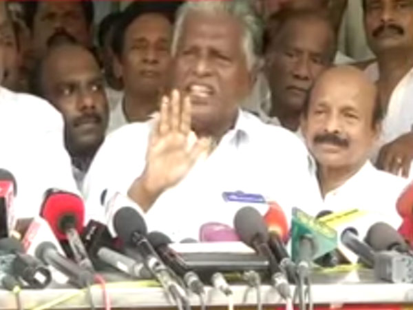 பக்குவமில்லாத அரசியல்வாதி