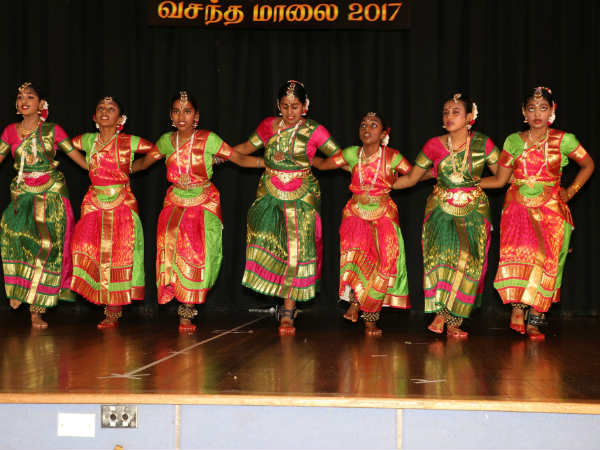 நடன நாட்டிய நிகழ்ச்சி 