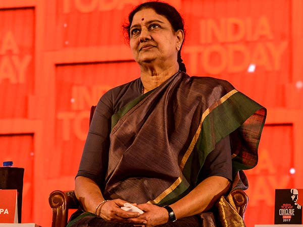 ஆங்கில கேள்விக்கு தமிழில் பதில்