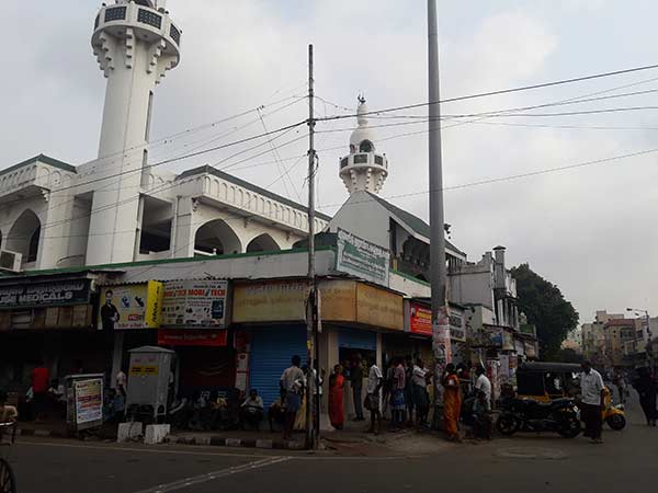 மளிகைக் கடைகள் மளிகைக் கடைகள்