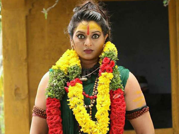 ரத்தம் சொட்ட சொட்ட