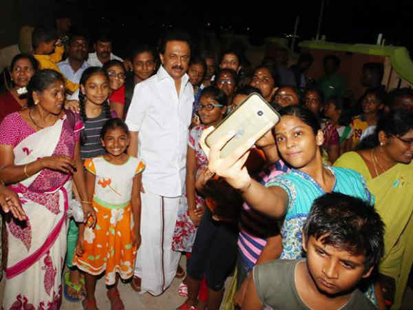 திருவாரூர் கமலாய செல்ஃபி 