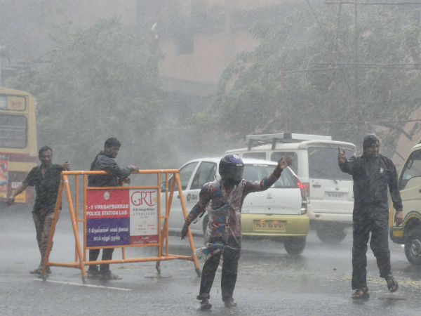 இடியுடன் கூடிய மழை 