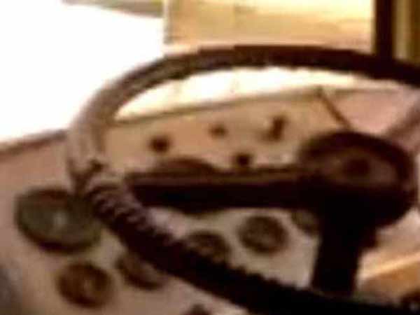 கார் ஓட்டுநர் கார் ஓட்டுநர்